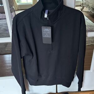 Woman L Fabletics Black Half-Zip Sweatshirt and pants NWT